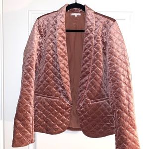Trendy pink velvet blazer 💖